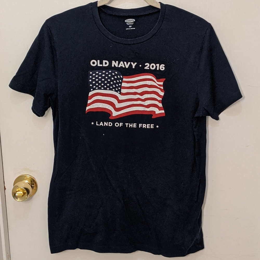 Old navy land of the free tshirt